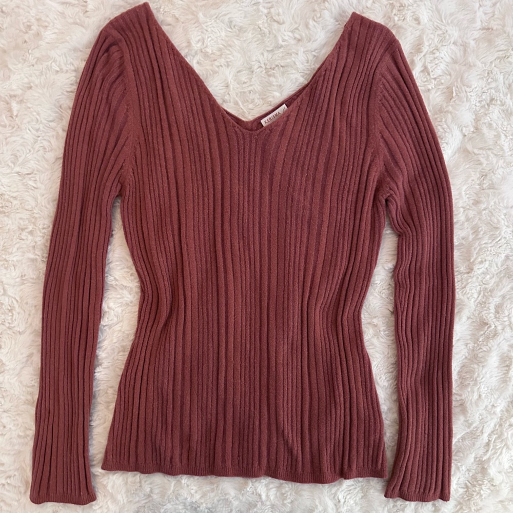 Ribbed V-Neck Long Sleeve Top in Dusty Rose